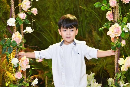 Khoe ảnh quý tử điển trai, Đàm Vĩnh Hưng tiết lộ món đồ vật mà nhóc tỳ yêu thích