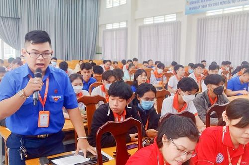 Ban Giám hiệu Trường Cao đẳng Nghề An Giang đối thoại với đại diện học sinh, sinh viên năm học 202-2023