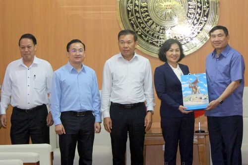 Bí thư Tỉnh ủy Điện Biên tiếp xã giao đoàn công tác 2 tỉnh Bắc Lào