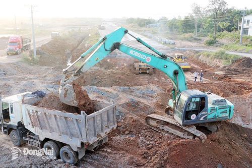 Cấp phép khai thác vật liệu san lấp phục vụ các công trình trọng điểm: Không thiếu nguồn cung nhưng vướng thủ tục