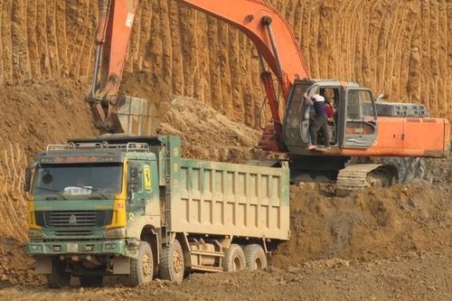 Thanh Hóa: Công ty Nam Thành bị phạt vì khai thác đất ngoài phạm vi mốc giới