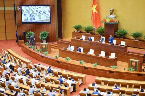 Quốc hội bàn về quản lý các nguồn lực cho công tác phòng, chống COVID-19