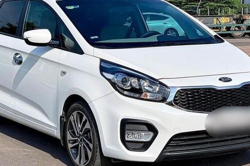 Tài chính chưa đến 500 triệu nên mua xe 7 chỗ loại nào phù hợp với gia đình có trẻ nhỏ?