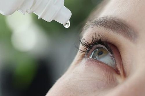Lưu ý khi dùng thuốc nhỏ mắt kháng histamin