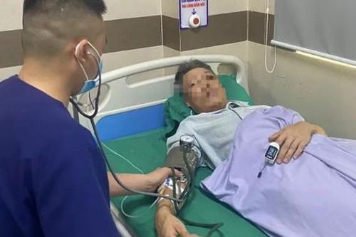 Người đàn ông bị suy thận, suy gan do uống rượu ngâm cây rừng