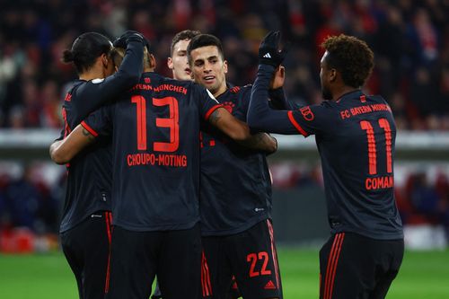 Bayern có thể rao bán một nửa đội hình
