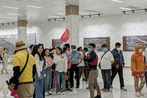Du lịch toàn cầu phục hồi nhờ khách Trung Quốc