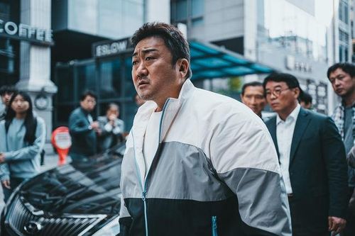 Phim mới của Ma Dong Seok gây tranh cãi