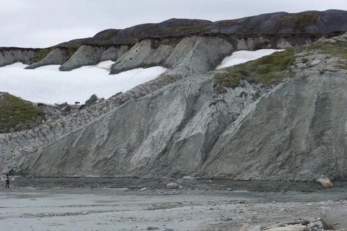 Phát hiện bất ngờ về bột đá dưới sông băng ở Greenland