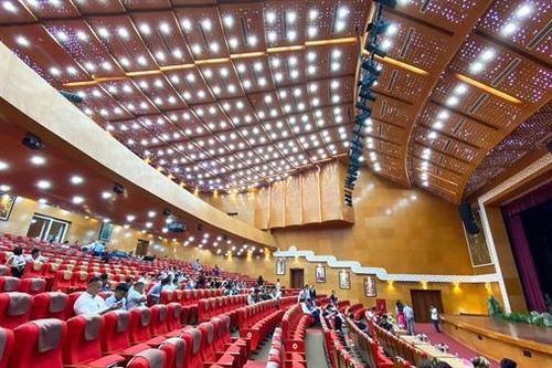 Ủy viên thường trực Ủy ban Văn hóa, Giáo dục của Quốc hội Bùi Hoài Sơn: 'Việc đầu tư xây dựng các thiết chế văn hóa như nhà hát là hết sức cần thiết'