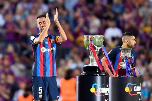 Từ Busquets đến Alba, Barcelona tạm biệt những huyền thoại