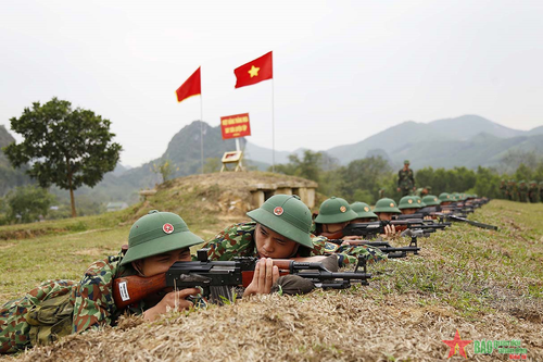 Khi cán binh 'bốn cùng'