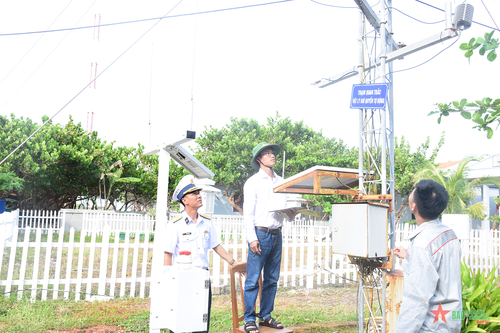 Những người cần mẫn đo gió, đong mưa