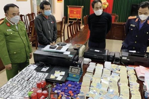 Nhiều hệ lụy xã hội do hành vi sử dụng văn bằng, chứng chỉ giả