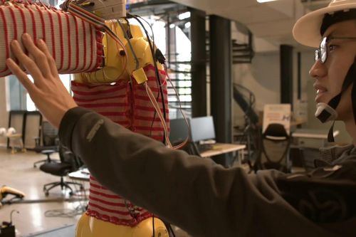 Phát minh 'áo len công nghệ' cho robot