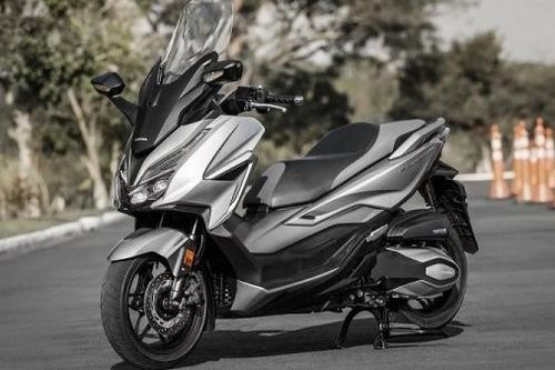 Cận cảnh Honda Forza 350 sắp được bán tại Việt Nam
