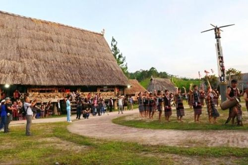 Quảng Nam phấn đấu đến năm 2025 sẽ đón 600.000 lượt khách du lịch mỗi năm