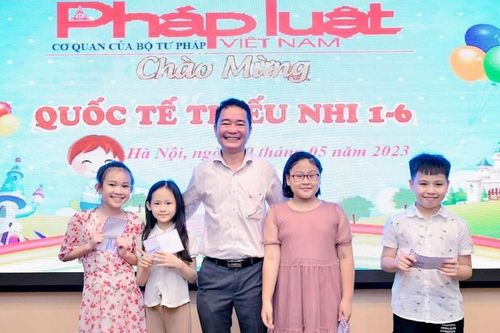 Báo Pháp luật Việt Nam tổ chức Tết Thiếu nhi cho con em người lao động trong cơ quan