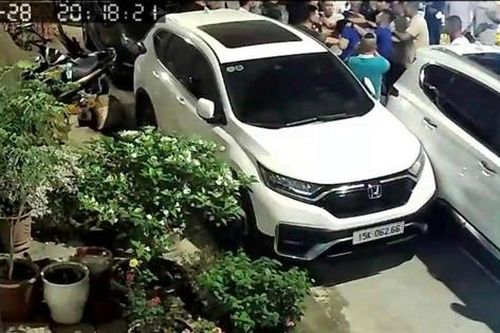 Công an vào cuộc vụ đánh hội đồng tài xế sau va chạm giao thông