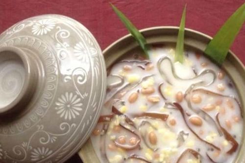 Cách nấu chè bà ba Nam Bộ thơm ngon, chuẩn vị
