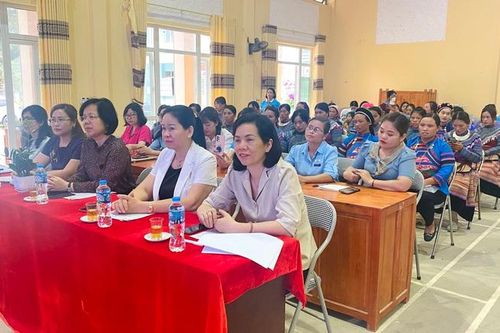 Lào Cai: Hội nghị đối thoại chính sách mẫu thu hút nhiều hội viên, phụ nữ DTTS tham gia