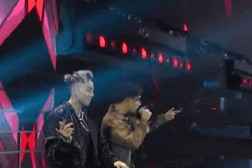 Thí sinh rap nhưng Anh Tú hát hỗ trợ, khán giả khen: 'Hát bằng cả tính mạng là đây!'