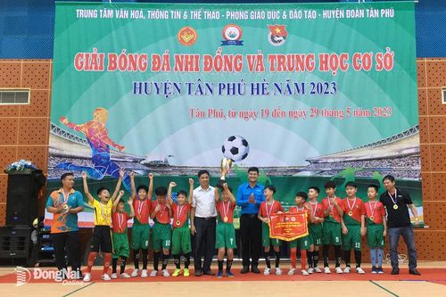 28 đội bóng tham dự Giải nhi đồng và THCS H.Tân Phú hè năm 2023