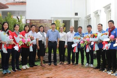 Lãnh đạo UBND tỉnh chúc mừng thành tích của thể thao Đồng Tháp tại SEA Games 32