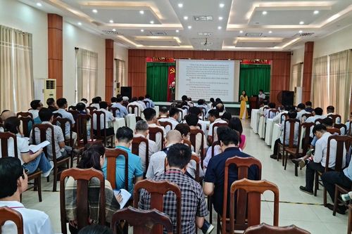 Đảng bộ Khối cơ sở Bộ Xây dựng: Quán triệt quy định của Đảng và bồi dưỡng nghiệp vụ cấp ủy cơ sở