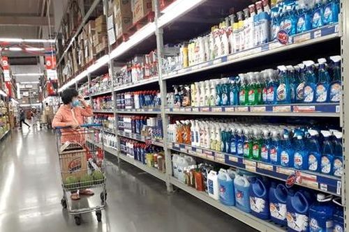 Doanh nghiệp Việt trước sức ép cạnh tranh để giữ thị trường 'sân nhà'