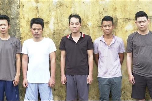 Rao làm bằng giả trên mạng với cam kết 'phôi thật, bằng thật, không thi cũng đỗ'