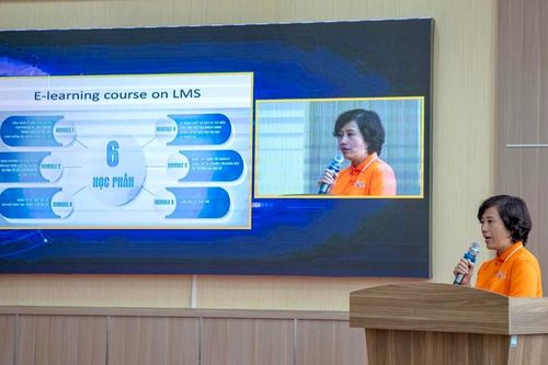 Nâng cao năng lực nữ lãnh đạo trong giáo dục đại học hướng tới thời đại chuyển đổi số và toàn cầu hóa