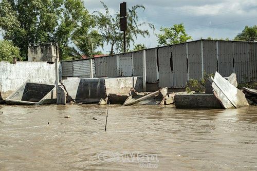 'Nóng' chuyện sạt lở
