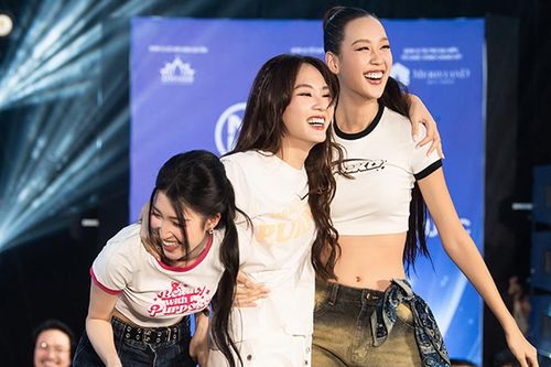 Hoa hậu Mai Phương bán áo thun gây quỹ thiện nguyện