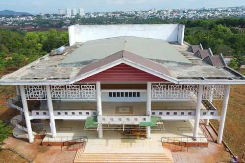 Cảnh hoang phế của Trung tâm hoạt động thanh thiếu niên Đắk Lắk gần 62 tỉ đồng