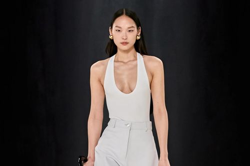 Những kiểu áo đang hot nhất hè 2023