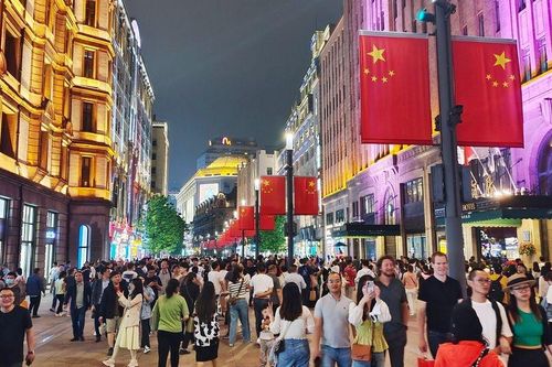 Chuyện gì đang xảy ra với nền kinh tế lớn nhất châu Á