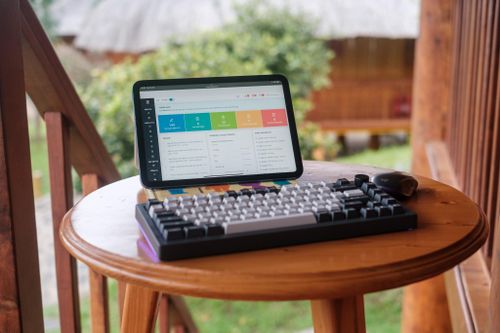 Tôi dùng iPad yếu nhất như một chiếc máy tính và nhận ra mình đã sai