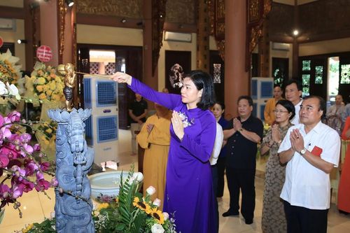 Phó Bí thư Thường trực Thành ủy Hà Nội chúc mừng Phật đản, Phật lịch 2567