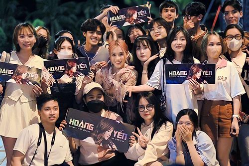 Văn hóa 'thần tượng' trong giới trẻ: Đừng đặt niềm tin nhầm chỗ
