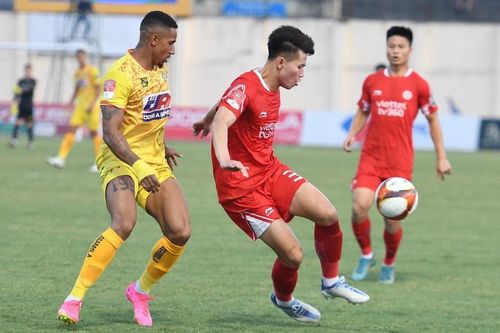 Bình luận viên Quang Huy: 'V-League thật sự khó lường'