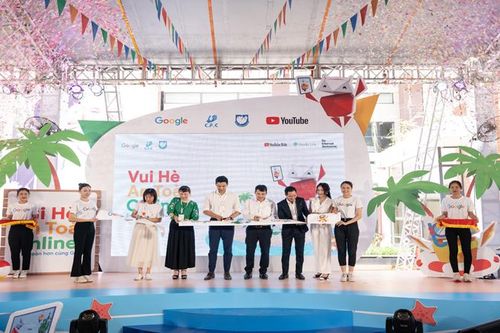 Vui hè trực tuyến an toàn cùng Google
