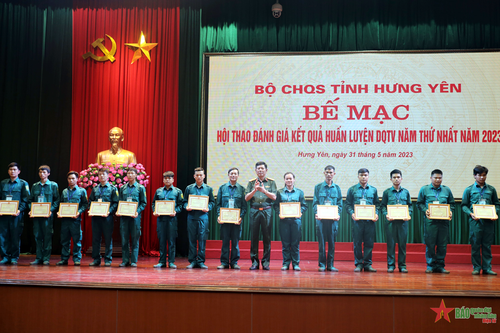 Bộ CHQS tỉnh Hưng Yên bế mạc hội thao đánh giá kết quả huấn luyện dân quân tự vệ