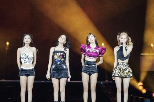 Doanh thu tour diễn Born Pink của BLACKPINK cao nhất mọi thời đại