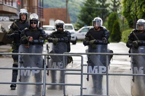NATO sẽ đưa thêm 700 quân tới Kosovo