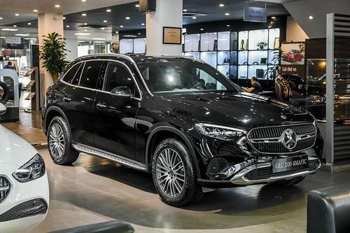 Cận cảnh Mercedes-Benz GLC200 2023, giá bán gần 2,3 tỷ đồng
