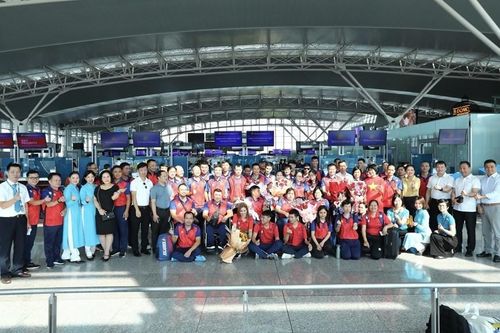 Đoàn thể thao người khuyết tật Việt Nam lên đường tham dự ASEAN Para Games 12