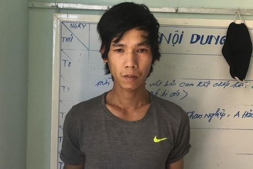 Kon Tum: Bắt 2 đối tượng vận chuyển hơn 2 kg ma túy