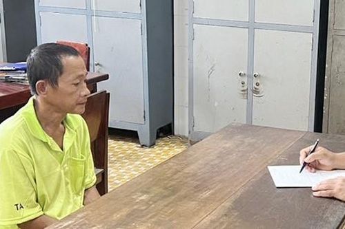 Gã chồng đánh vợ dã man trong cơn say, tỉnh dậy thì bị bắt