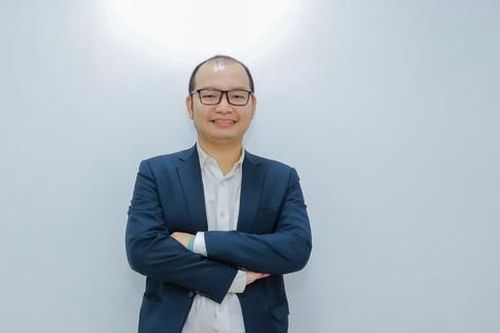 Nhà nghiên cứu Giáo dục Lê Đình Hiếu: Dùng văn trong tuyển sinh ngành y, tôi thấy hợp lý